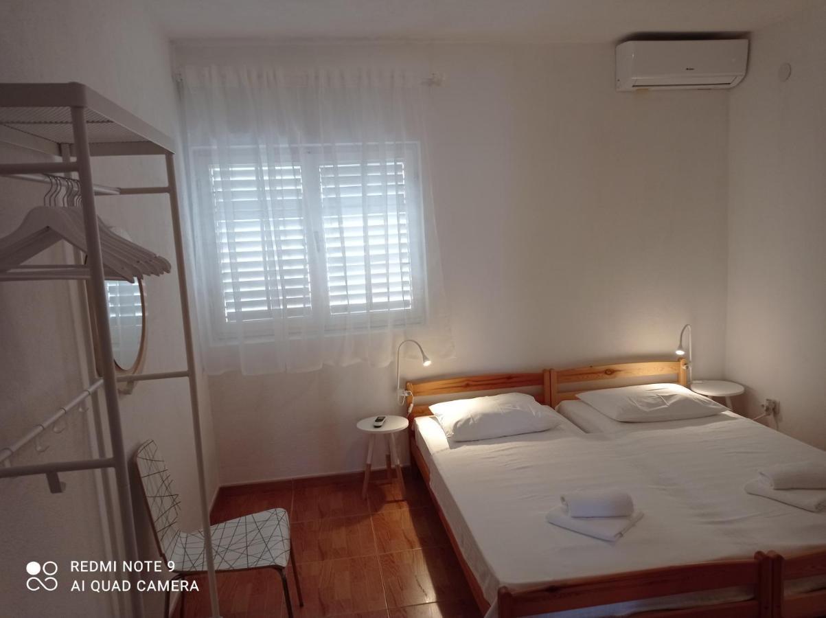 Apartments Angela Makarska Exterior photo